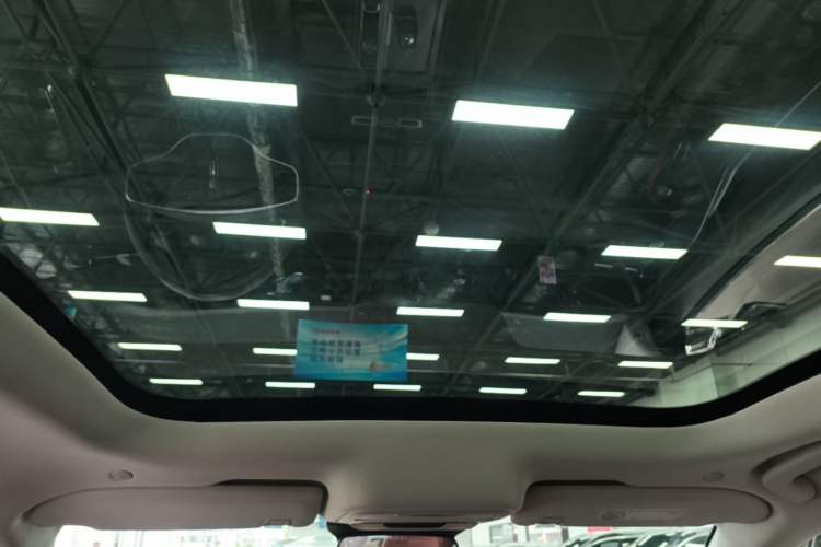 Used Lincoln Z 2024 2.0T Prestige Edition Headliner