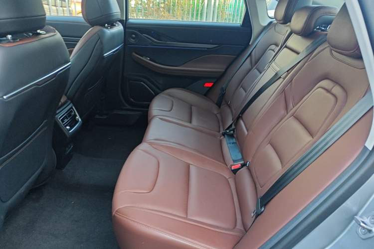 Used Lincoln Z 2024 2.0T Two-Wheel Drive Luxury Hybrid Version Interior 4