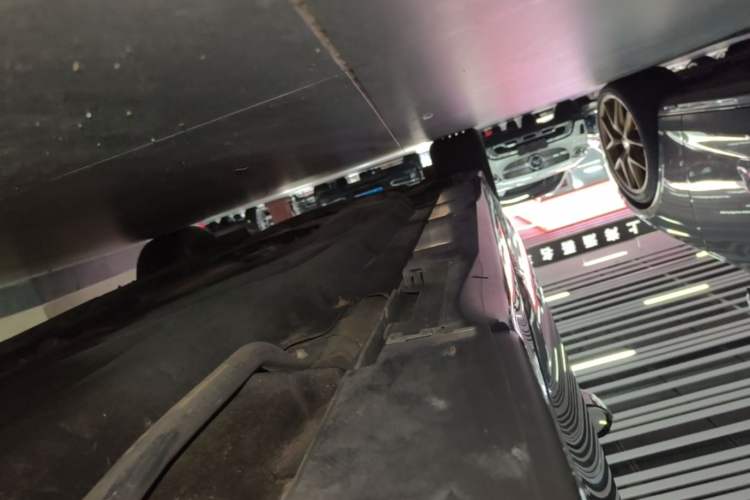 Used Lincoln Z 2024 2.0T Prestige Edition Left Side Sill