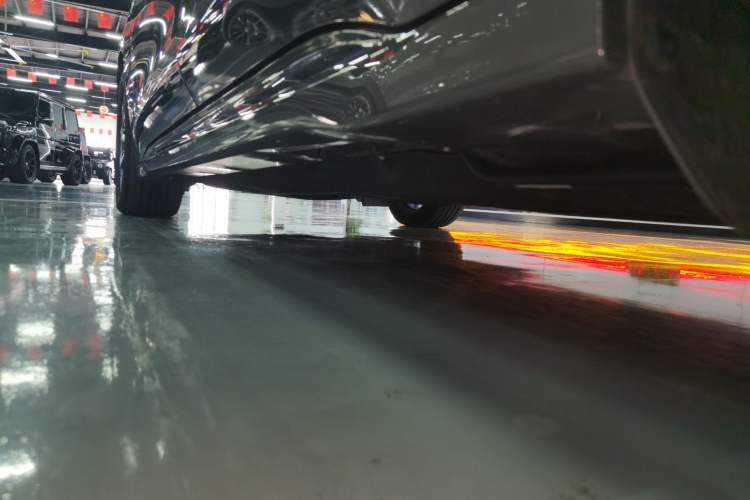 Used Lincoln Z 2024 2.0T Prestige Edition Left Side Sill