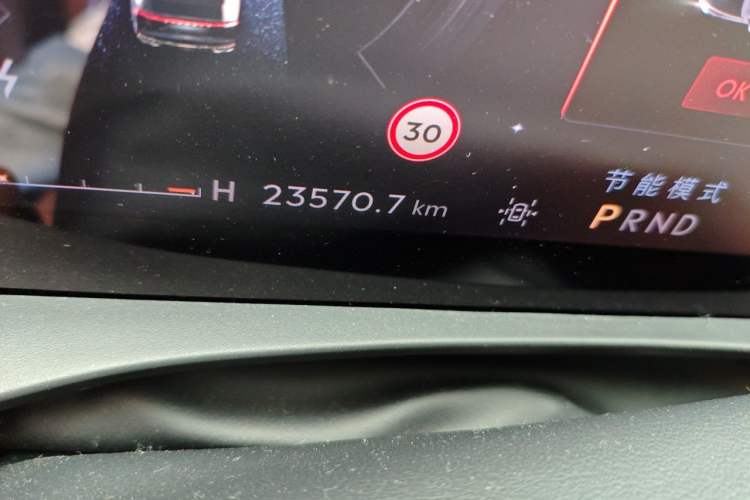 Used Lincoln Z 2024 2.0T Two-Wheel Drive Luxury Hybrid Version Odometer Close Up