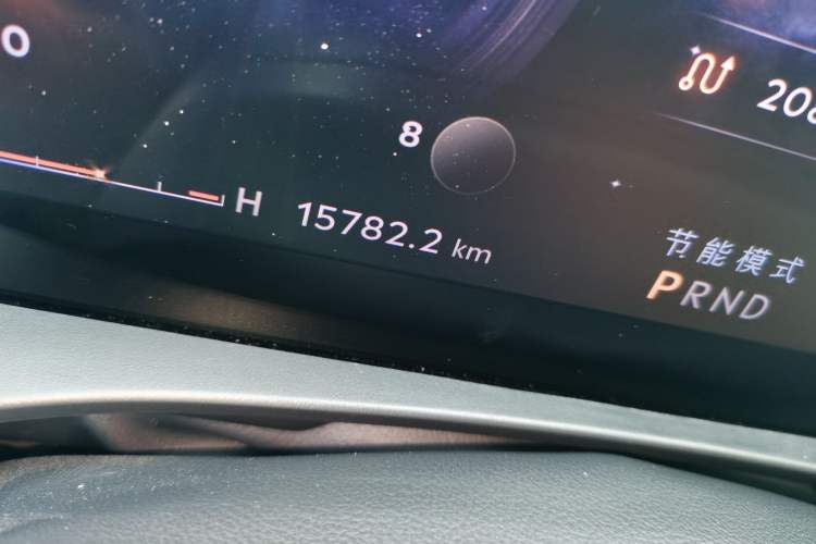 Used Lincoln Z 2024 2.0T Prestige Edition Odometer Close Up