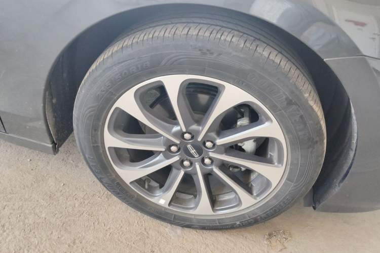 Used Lincoln Z 2024 2.0T Prestige Edition Right Front Wheel Hub