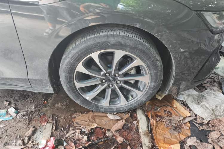 Used Lincoln Z 2024 2.0T Prestige Edition Right Front Wheel Hub