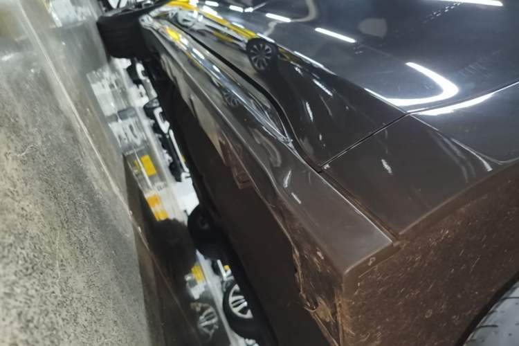 Used Lincoln Z 2024 2.0T Two-Wheel Drive Luxury Hybrid Version Right Side Sill