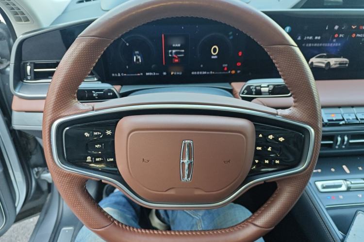 Used Lincoln Z 2024 2.0T Two-Wheel Drive Luxury Hybrid Version Steering Wheel