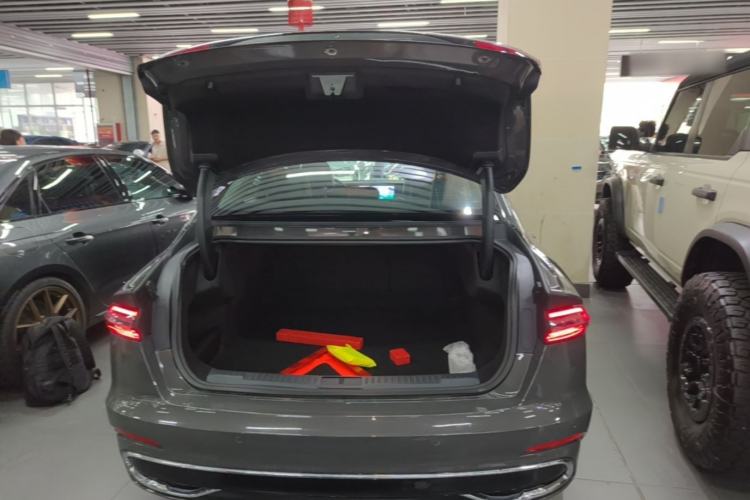 Used Lincoln Z 2024 2.0T Prestige Edition Trunk