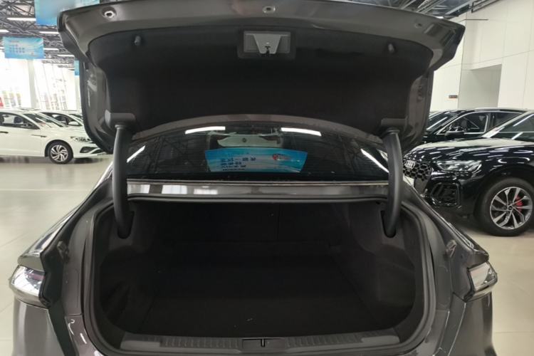 Used Lincoln Z 2024 2.0T Prestige Edition Trunk