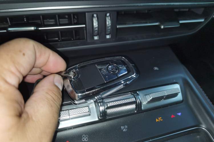 Used Lincoln Z 2024 2.0T Prestige Edition Vehicle Key