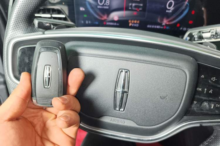 Used Lincoln Z 2024 2.0T Prestige Edition Vehicle Key