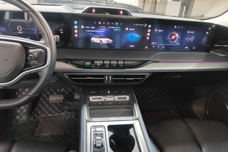Used Lincoln Z 2024 2.0T Two-Wheel Drive Prestige Hybrid Version Audio And AC Panel
