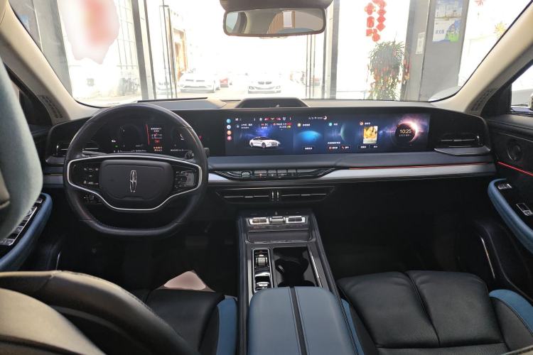Used Lincoln Z 2024 2.0T Two-Wheel Drive Prestige Hybrid Version Center Console