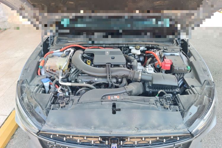 Used Lincoln Z 2024 2.0T Two-Wheel Drive Luxury Hybrid Version Engine Bay