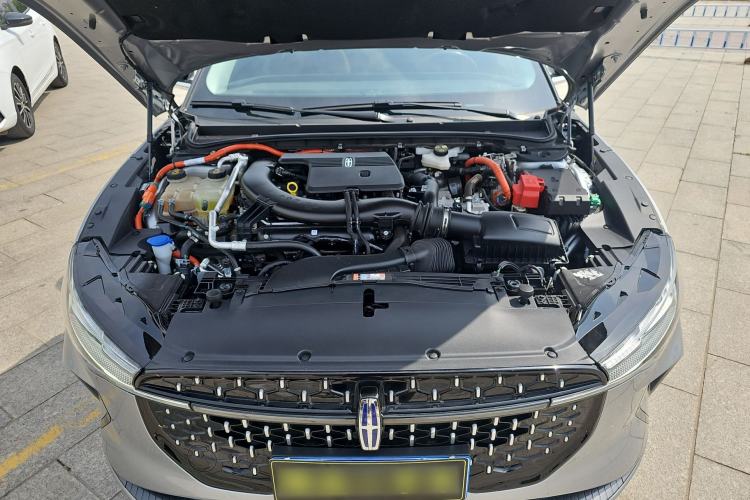 Used Lincoln Z 2024 2.0T Two-Wheel Drive Luxury Hybrid Version Engine Bay