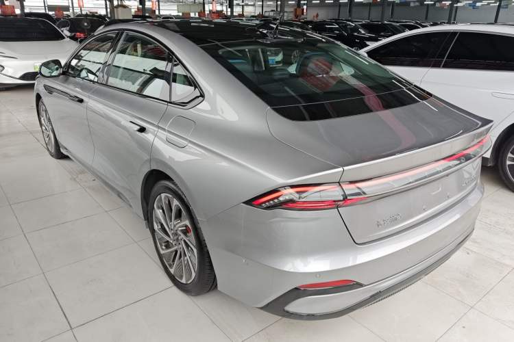 Used Lincoln Z 2024 2.0T Two-Wheel Drive Prestige Hybrid Version Exterior 2