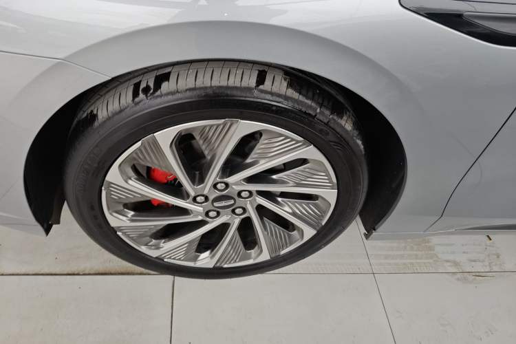 Used Lincoln Z 2024 2.0T Two-Wheel Drive Prestige Hybrid Version Exterior 4