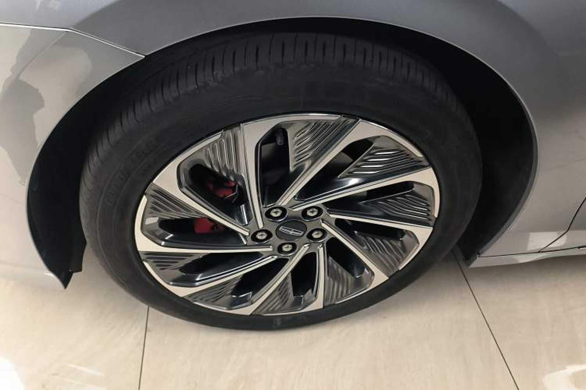 Used Lincoln Z 2024 2.0T Two-Wheel Drive Prestige Hybrid Version Exterior 7