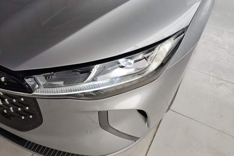 Used Lincoln Z 2024 2.0T Two-Wheel Drive Prestige Hybrid Version Left Front Headlight