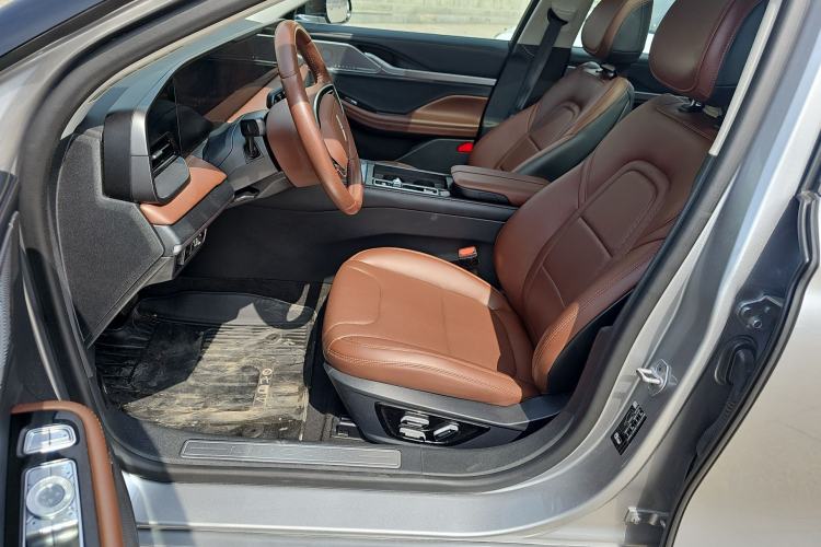 Used Lincoln Z 2024 2.0T Two-Wheel Drive Luxury Hybrid Version Left Front Seat