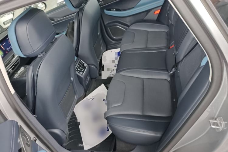 Used Lincoln Z 2024 2.0T Two-Wheel Drive Prestige Hybrid Version Left Rear Seat
