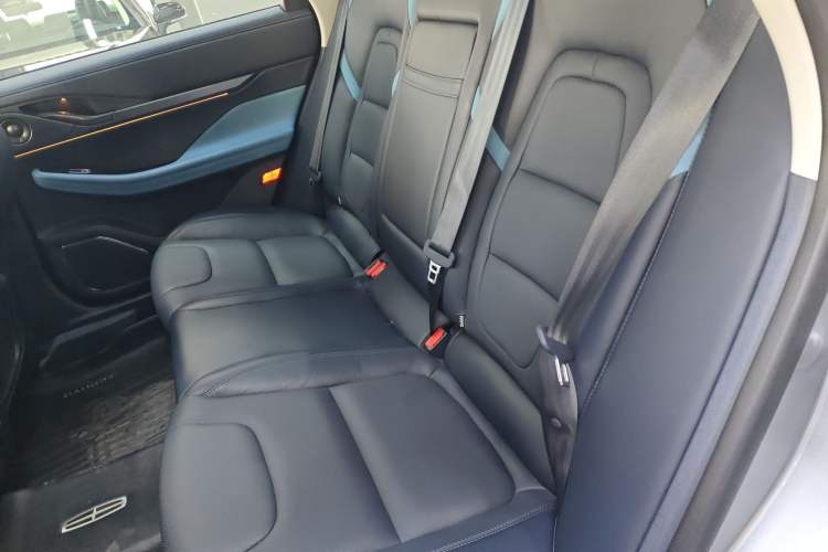 Used Lincoln Z 2024 2.0T Two-Wheel Drive Prestige Hybrid Version Left Rear Seat