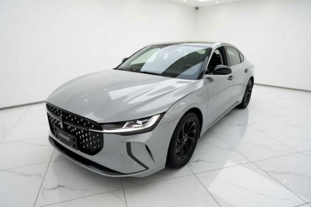 Lincoln Z 2024 2.0T Two-Wheel Drive Luxury Hybrid Version usado