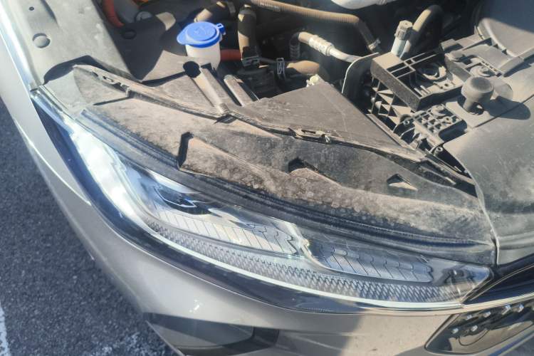 Used Lincoln Z 2024 2.0T Two-Wheel Drive Prestige Hybrid Version Right Front Headlight
