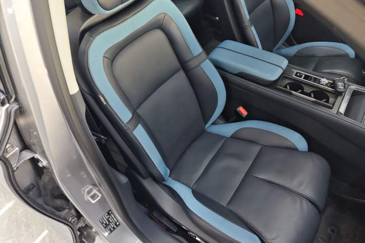 Used Lincoln Z 2024 2.0T Two-Wheel Drive Prestige Hybrid Version Right Front Seat
