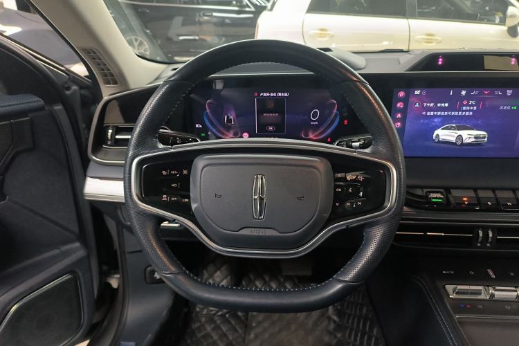 Used Lincoln Z 2024 2.0T Two-Wheel Drive Prestige Hybrid Version Steering Wheel