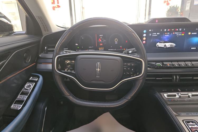Used Lincoln Z 2024 2.0T Two-Wheel Drive Prestige Hybrid Version Steering Wheel