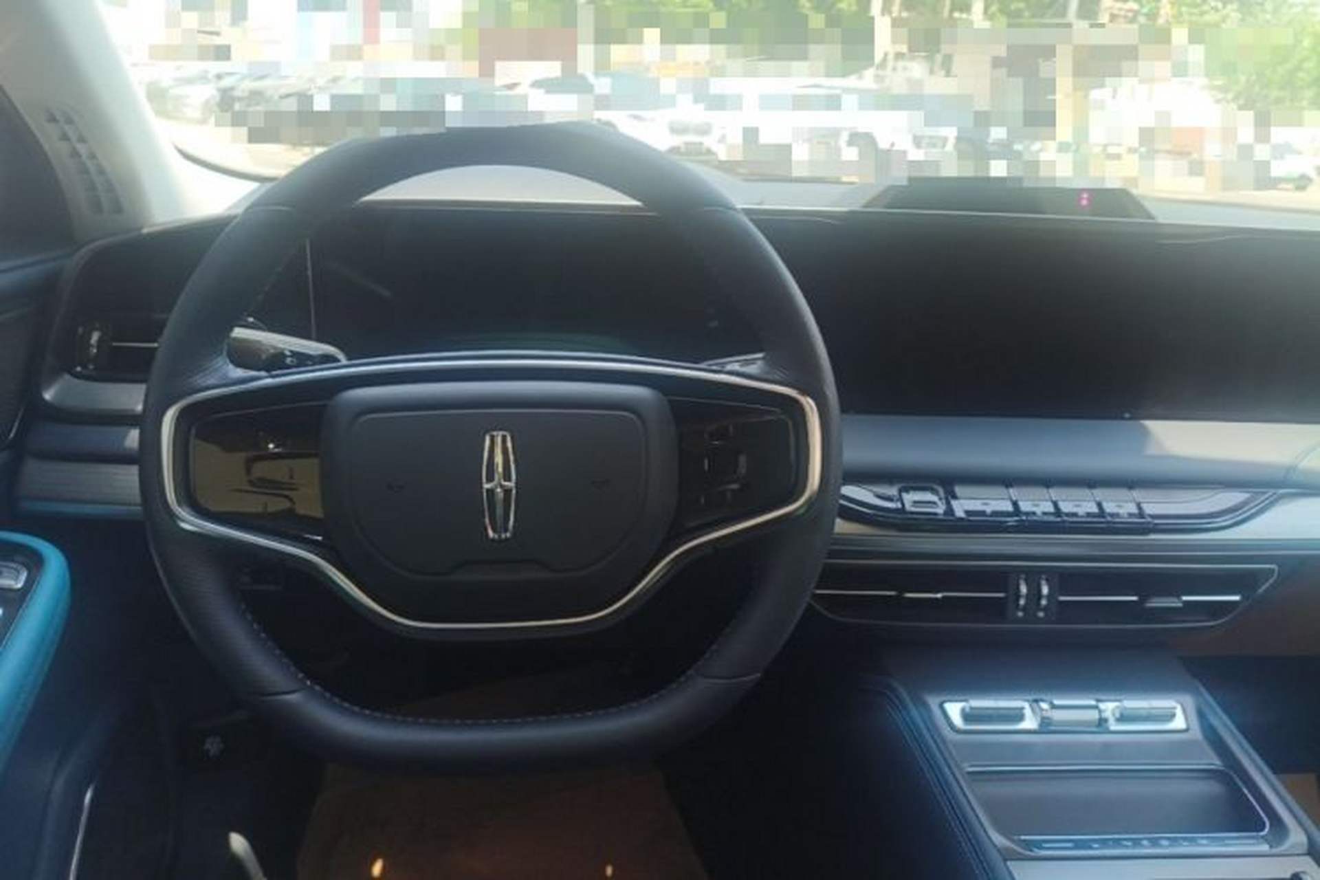 Used Lincoln Z 2024 2.0T Two-Wheel Drive Prestige Hybrid Version Steering Wheel