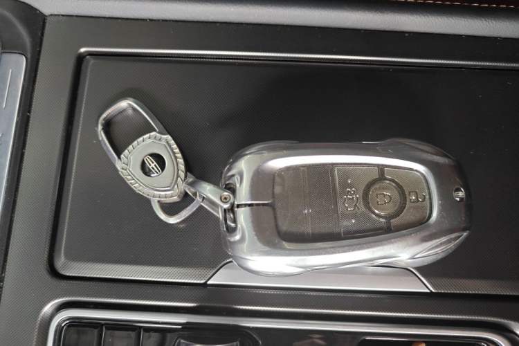 Used Lincoln Z 2024 2.0T Two-Wheel Drive Luxury Hybrid Version Vehicle Key
