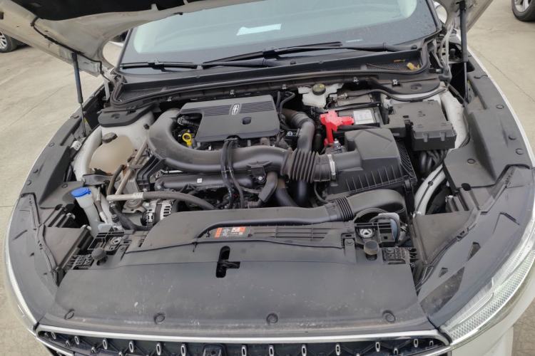 Used Lincoln Z 2024 2.0T Prestige Edition Engine Bay