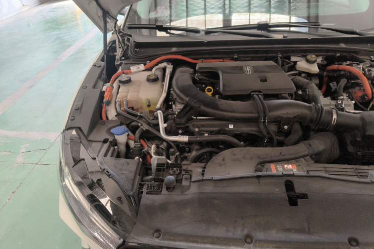 Used Lincoln Z 2024 2.0T Two-Wheel Drive Luxury Hybrid Version Engine Bay Right