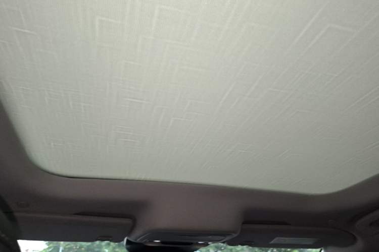 Used Lincoln Z 2024 2.0T Prestige Edition Headliner
