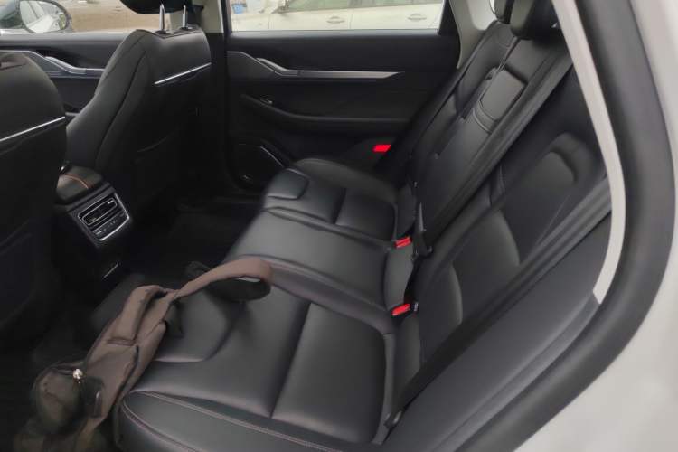 Used Lincoln Z 2024 2.0T Prestige Edition Left Rear Seat