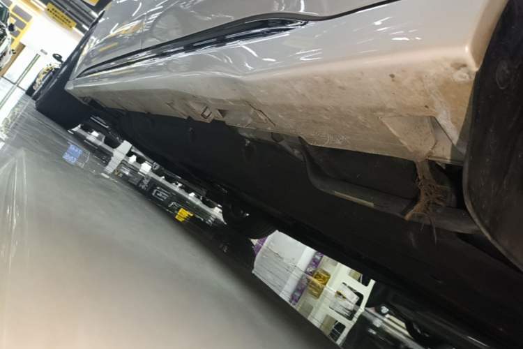 Used Lincoln Z 2024 2.0T Prestige Edition Left Side Sill