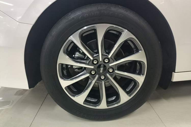Used Lincoln Z 2024 2.0T Prestige Edition Right Rear Wheel Hub