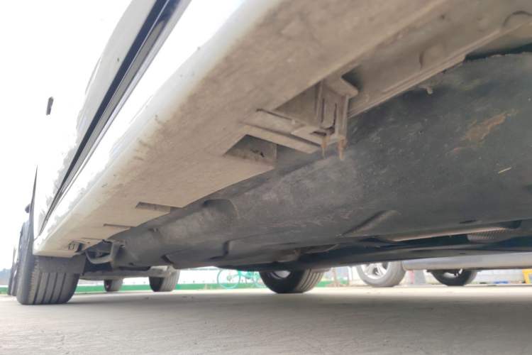 Used Lincoln Z 2024 2.0T Prestige Edition Right Side Sill