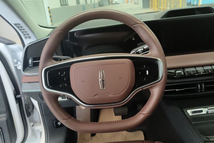 Used Lincoln Z 2024 2.0T Two-Wheel Drive Luxury Hybrid Version Steering Wheel