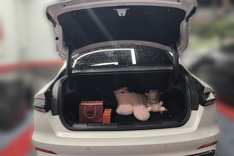 Used Lincoln Z 2024 2.0T Prestige Edition Trunk