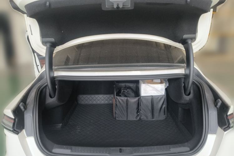 Used Lincoln Z 2024 2.0T Two-Wheel Drive Luxury Hybrid Version Trunk