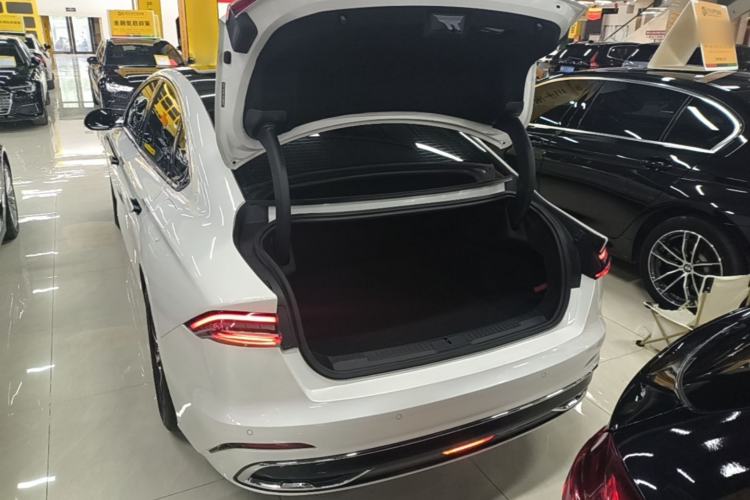 Used Lincoln Z 2024 2.0T Prestige Edition Trunk