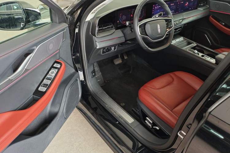 Used Lincoln Z 2025 2.0T Prestige Edition Driver Seat