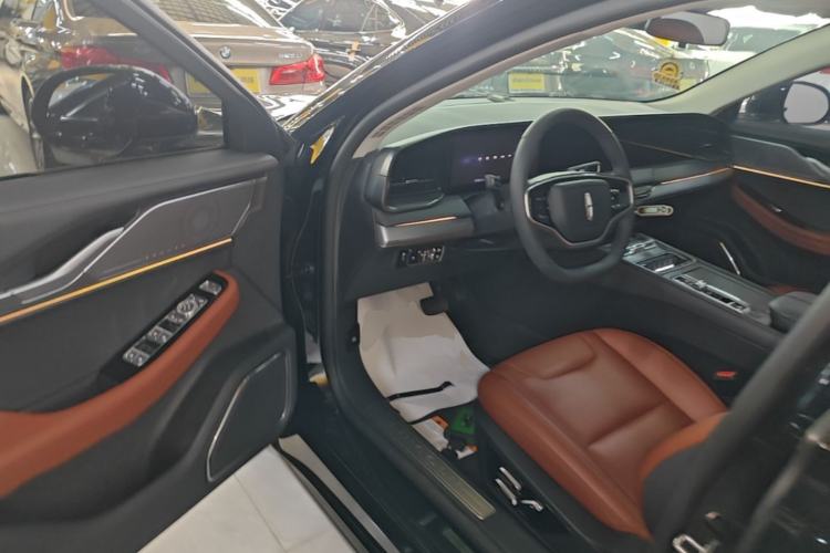 Used Lincoln Z 2025 2.0T Prestige Edition Driver Seat