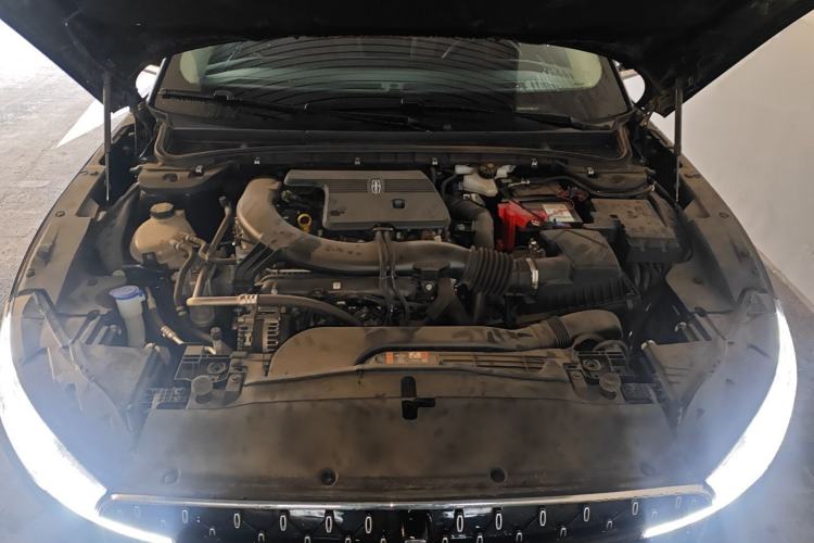 Used Lincoln Z 2025 2.0T Prestige Edition Engine Bay