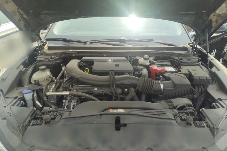 Used Lincoln Z 2025 2.0T Luxury Edition Engine Bay