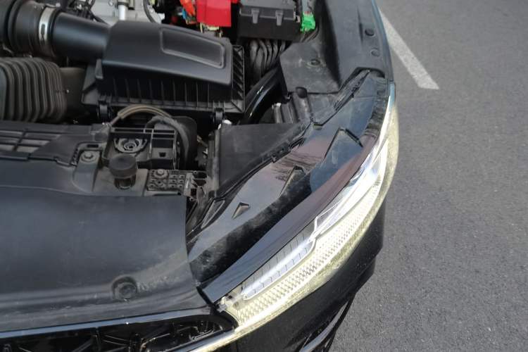 Used Lincoln Z 2025 2.0T Knight Special Edition Engine Bay Left