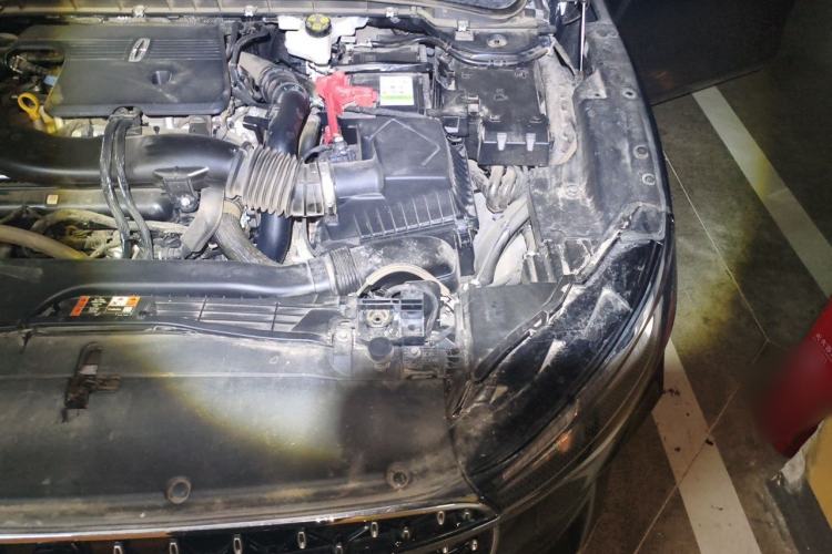 Used Lincoln Z 2025 2.0T Prestige Edition Engine Bay Left