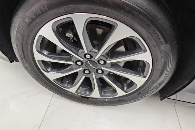 Used Lincoln Z 2025 2.0T Prestige Edition Exterior 4